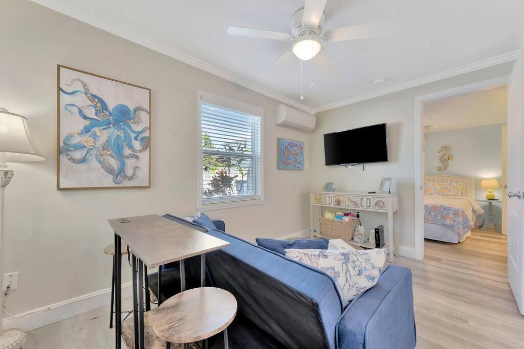 Sea Gem One Bed One Bath Charmer Steps To Beach Bradenton Beach Extérieur photo