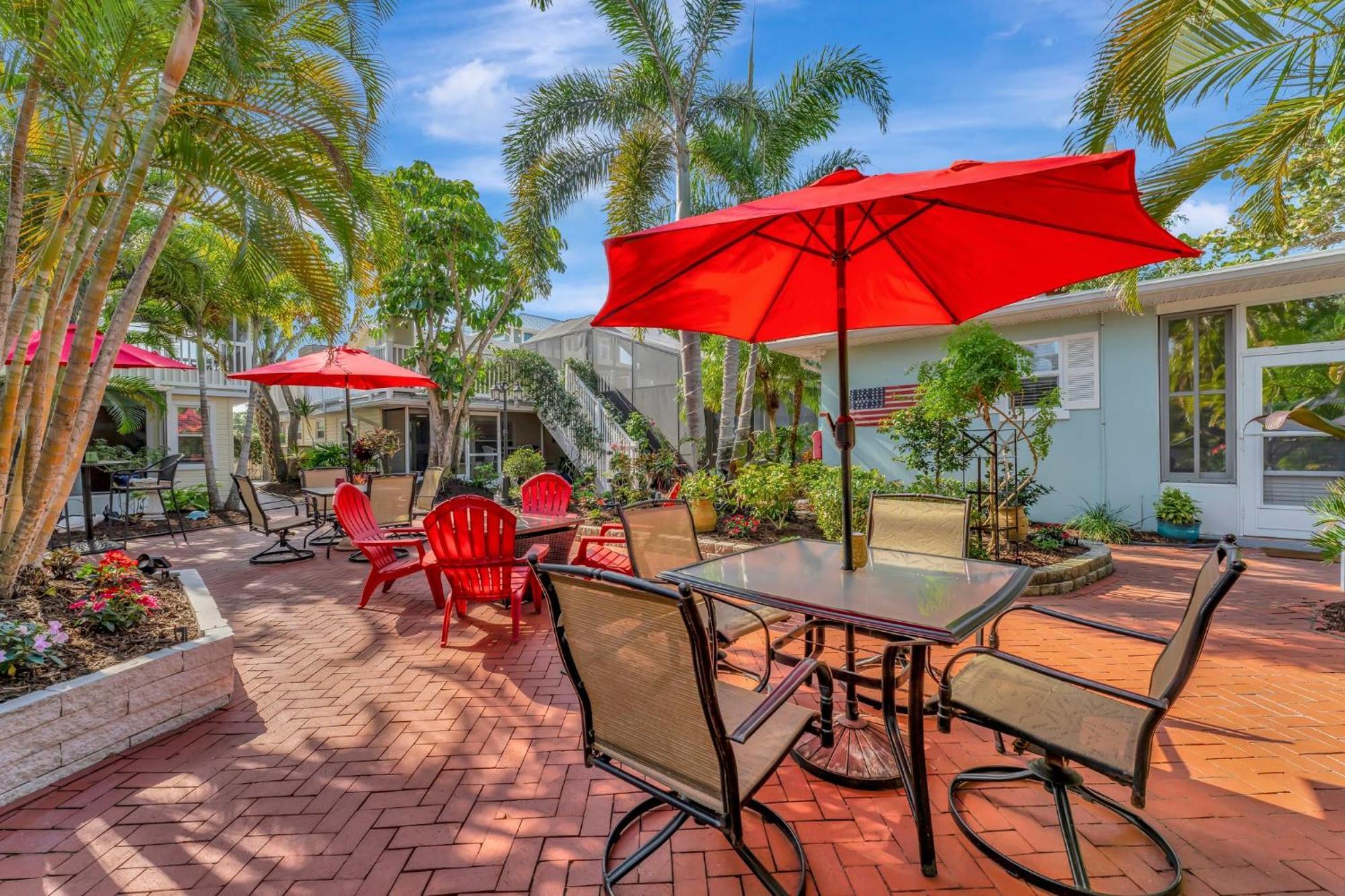 Sea Gem One Bed One Bath Charmer Steps To Beach Bradenton Beach Extérieur photo
